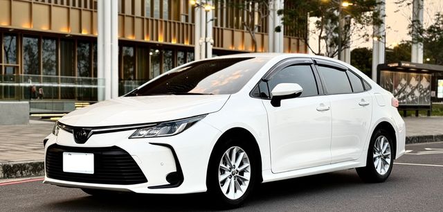 TOYOTA豐田 ALTIS  第1張相片