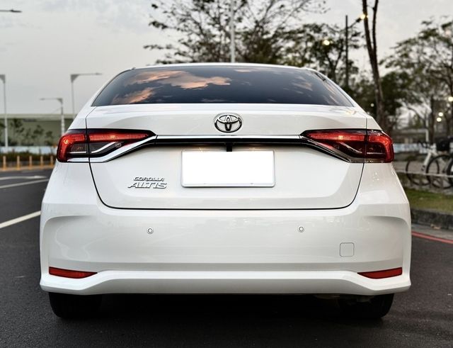 TOYOTA豐田 ALTIS  第4張相片