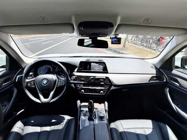 BMW寶馬 520I  第5張相片