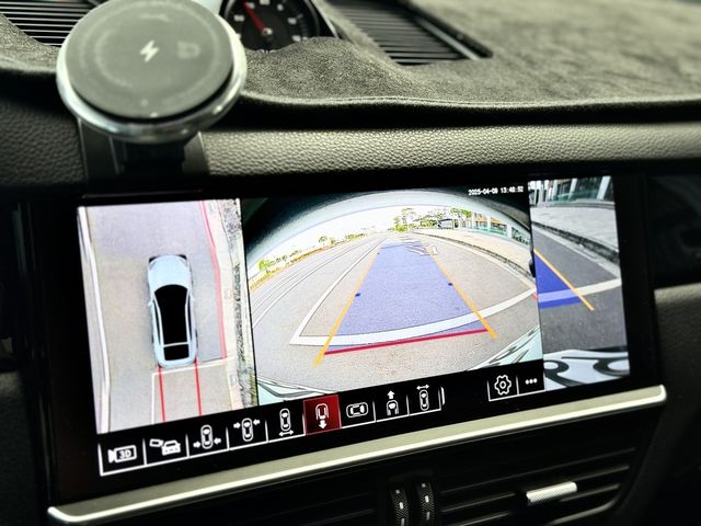 PORSCHE保時捷 CAYENNE  第11張相片