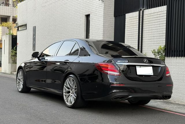M-BENZ賓士 E43 AMG  第2張相片