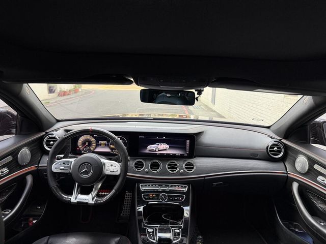 M-BENZ賓士 E43 AMG  第5張相片