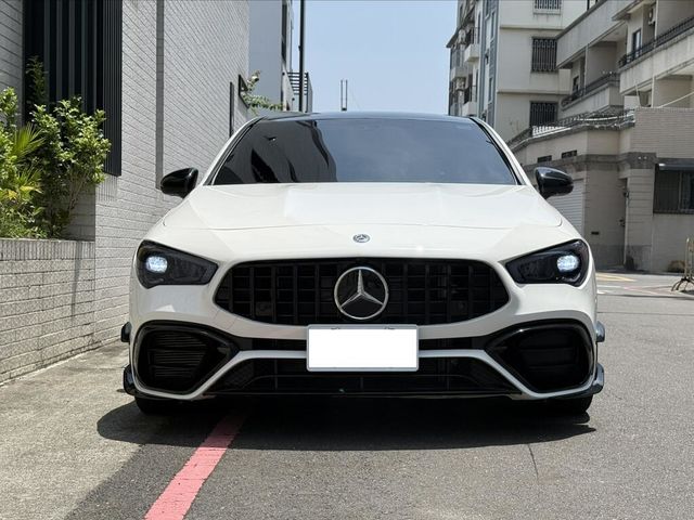 M-BENZ賓士 CLA250  第3張相片