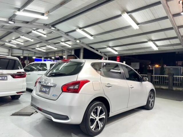 NISSAN日產 TIIDA  第4張相片