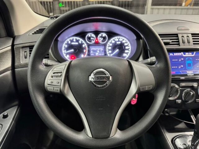 NISSAN日產 TIIDA  第6張相片