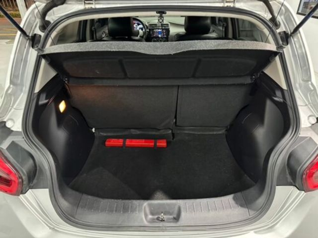 NISSAN日產 TIIDA  第16張相片