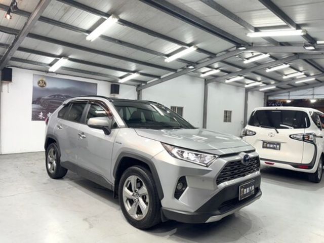 TOYOTA豐田 RAV4  第2張相片