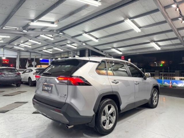 TOYOTA豐田 RAV4  第4張相片