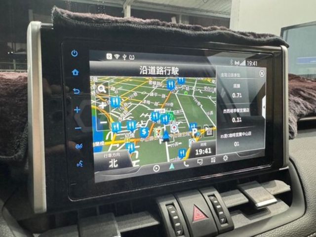 TOYOTA豐田 RAV4  第10張相片