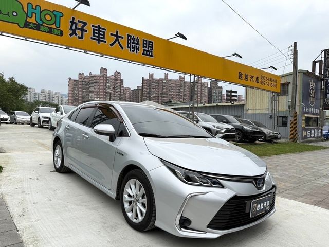 TOYOTA豐田 COROLLA ALTIS HYBRID  第2張相片