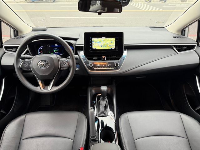 TOYOTA豐田 COROLLA ALTIS HYBRID  第5張相片