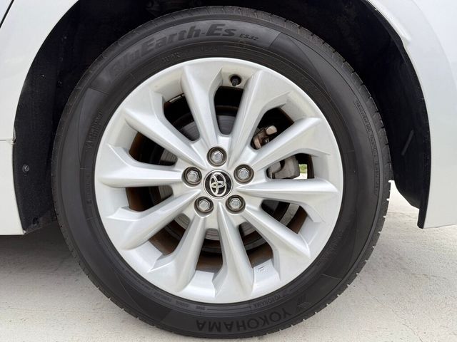 TOYOTA豐田 COROLLA ALTIS HYBRID  第18張相片