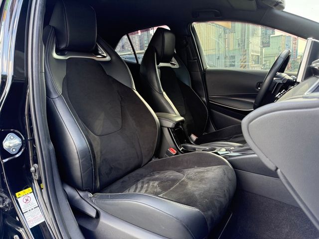 TOYOTA豐田 COROLLA SPORT  第16張相片