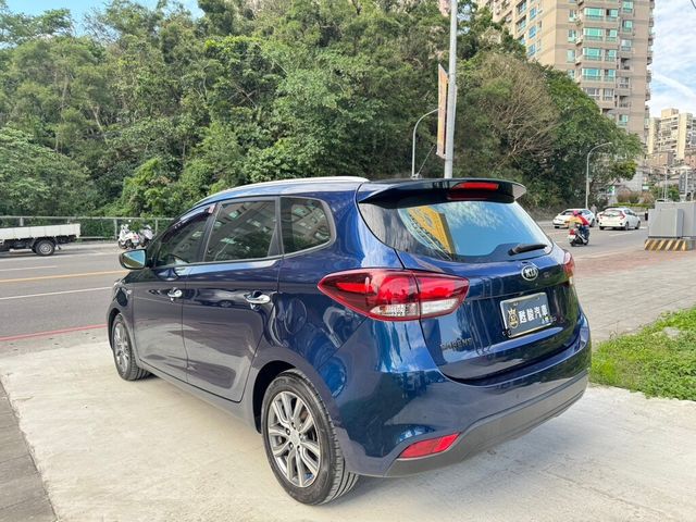 KIA起亞 CARENS  第7張相片