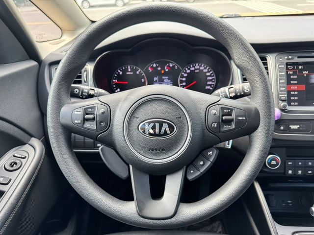 KIA起亞 CARENS  第11張相片