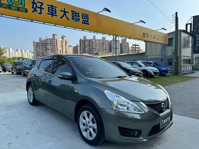 NISSAN日產 TIIDA  第2張相片