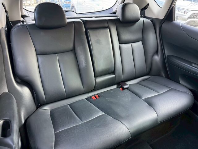 NISSAN日產 TIIDA  第15張相片