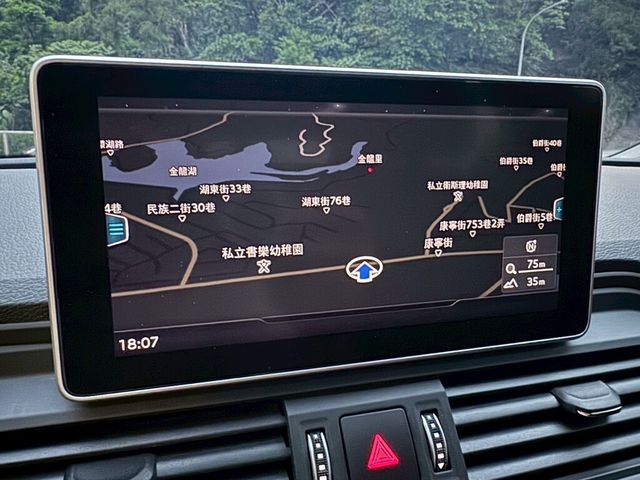 AUDI奧迪 Q5  第11張相片