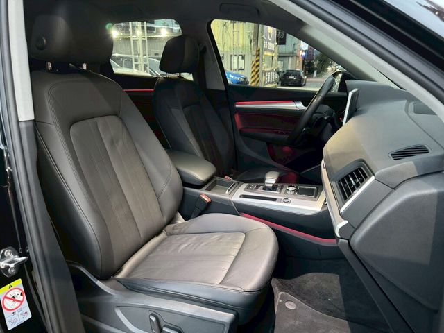AUDI奧迪 Q5  第17張相片