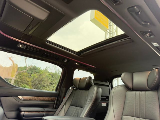 TOYOTA豐田 ALPHARD  第14張相片