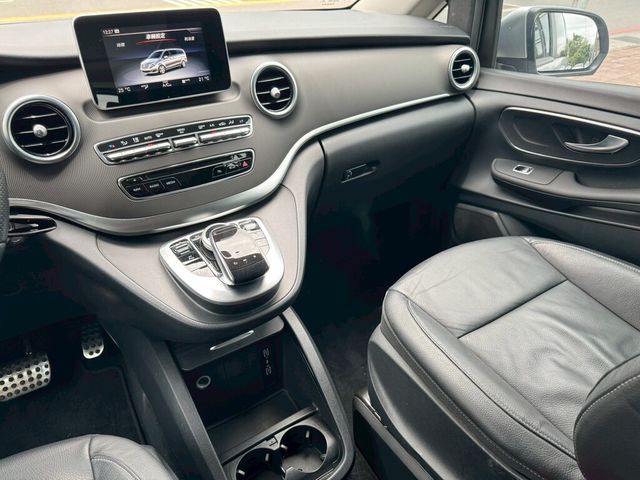 M-BENZ賓士 V250 D  第8張相片