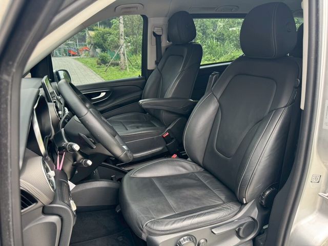 M-BENZ賓士 V250 D  第12張相片