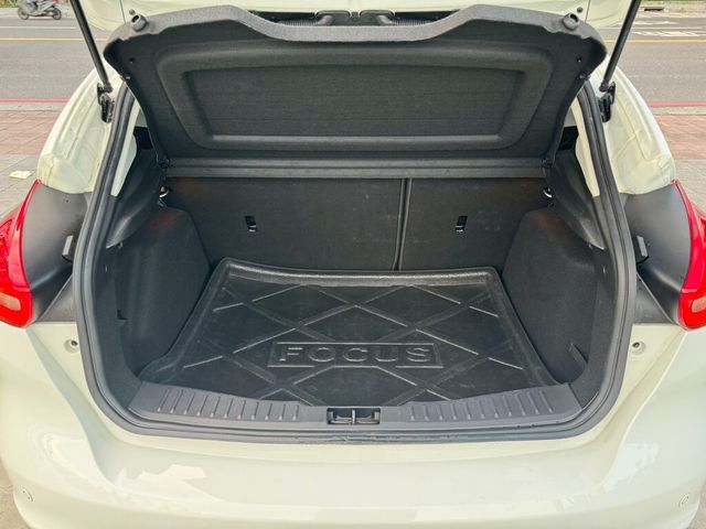 FORD福特 FOCUS  第18張相片