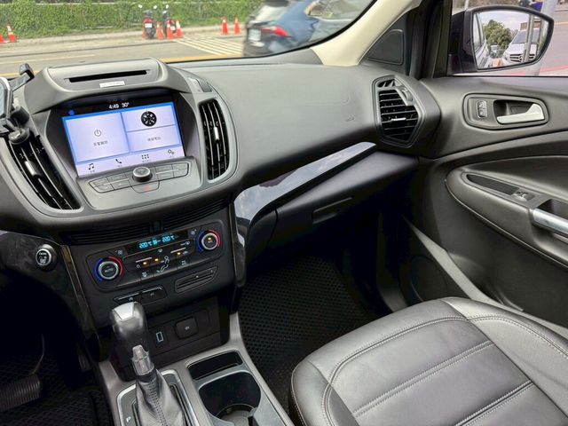 FORD福特 KUGA  第8張相片