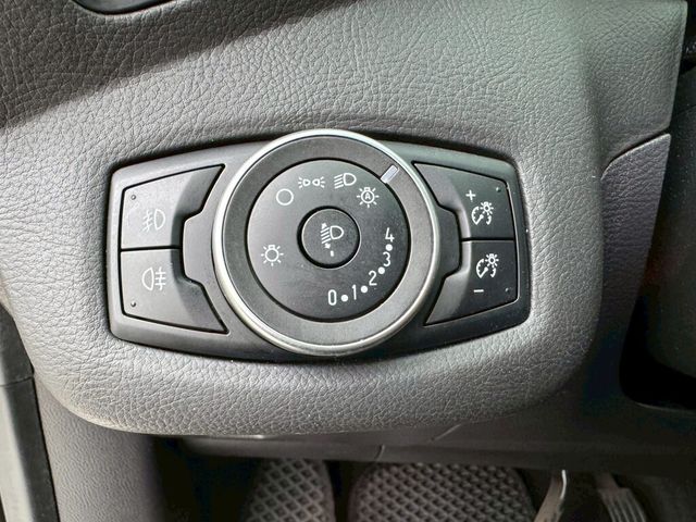 FORD福特 KUGA  第12張相片