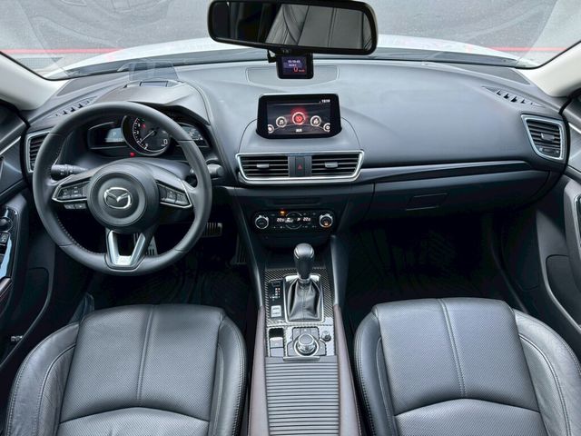 MAZDA馬自達 MAZDA 3  第5張相片