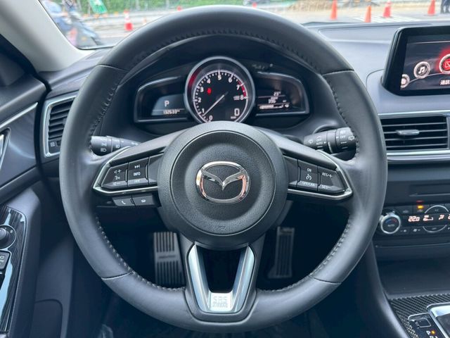 MAZDA馬自達 MAZDA 3  第6張相片