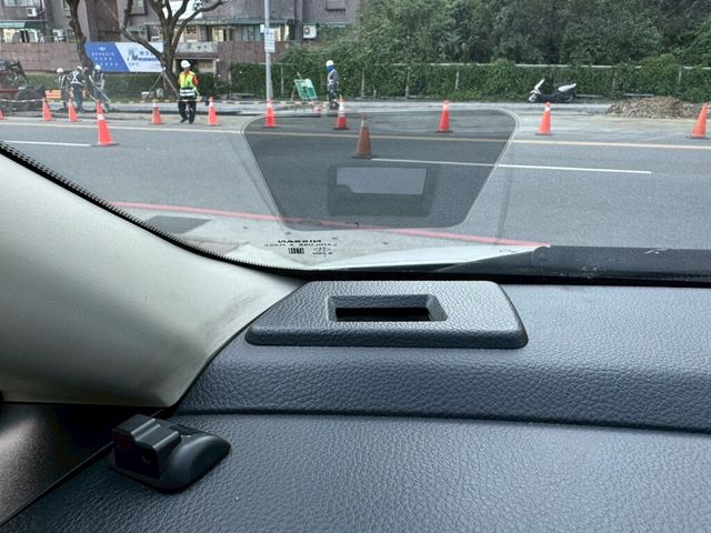 NISSAN日產 TIIDA  第10張相片