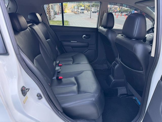 NISSAN日產 TIIDA  第14張相片
