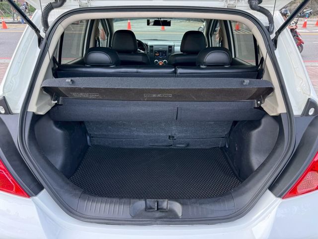 NISSAN日產 TIIDA  第16張相片