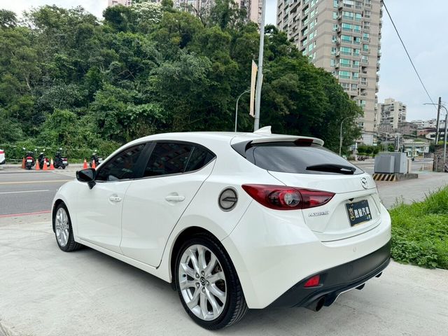MAZDA馬自達 MAZDA 3  第4張相片