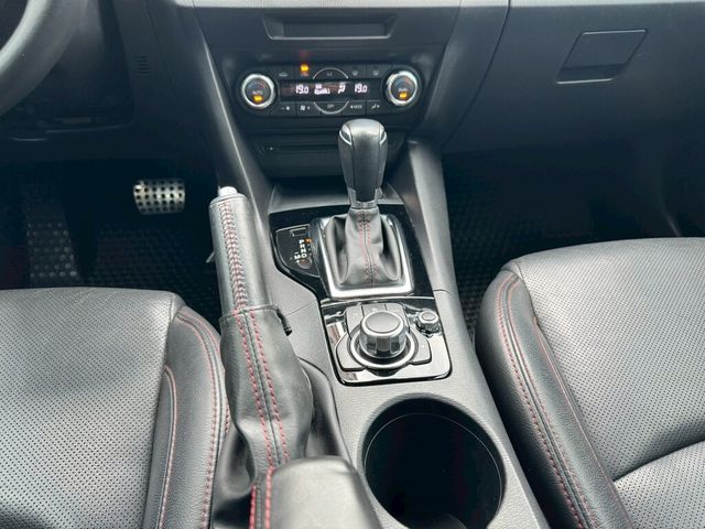 MAZDA馬自達 MAZDA 3  第11張相片