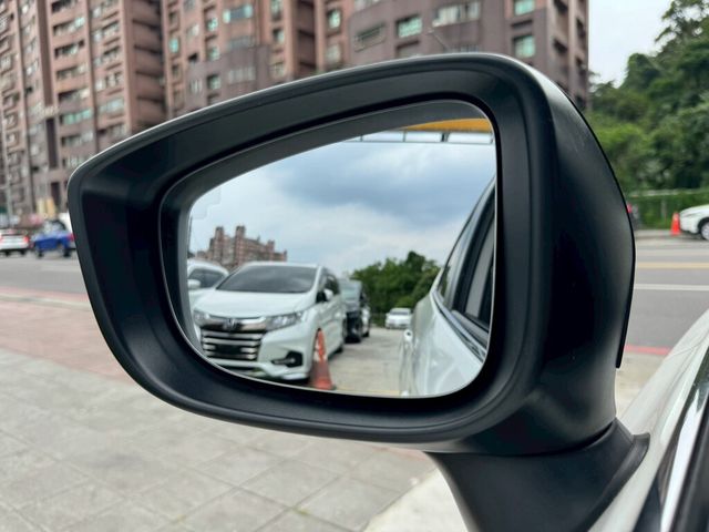 MAZDA馬自達 MAZDA 3  第14張相片