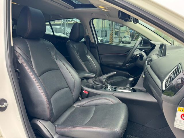 MAZDA馬自達 MAZDA 3  第17張相片