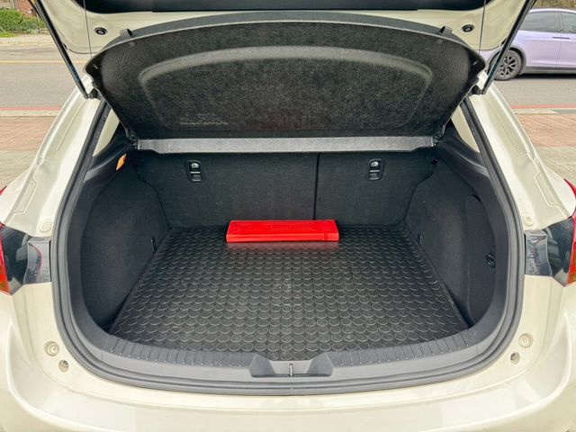 MAZDA馬自達 MAZDA 3  第20張相片