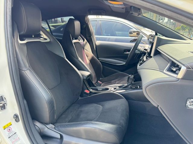 TOYOTA豐田 AURIS  第17張相片