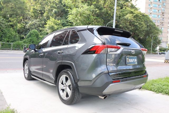 TOYOTA豐田 RAV4  第4張相片