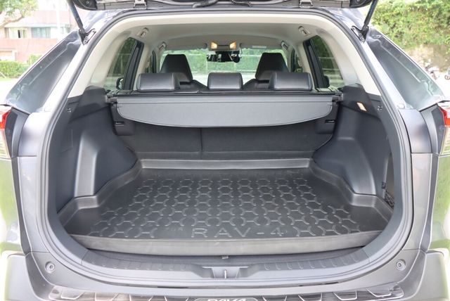 TOYOTA豐田 RAV4  第19張相片