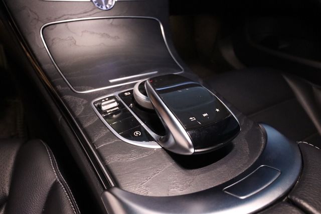 M-BENZ賓士 C300  第9張相片