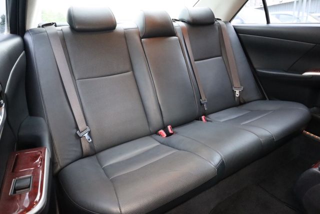 TOYOTA豐田 CAMRY  第17張相片