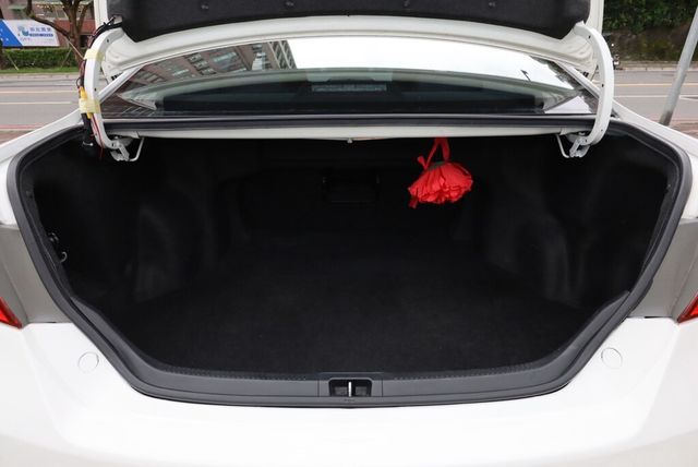 TOYOTA豐田 CAMRY  第18張相片