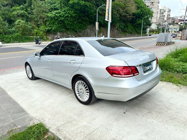 M-BENZ賓士 E200  第3張相片