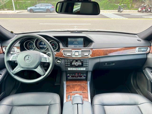 M-BENZ賓士 E200  第5張相片