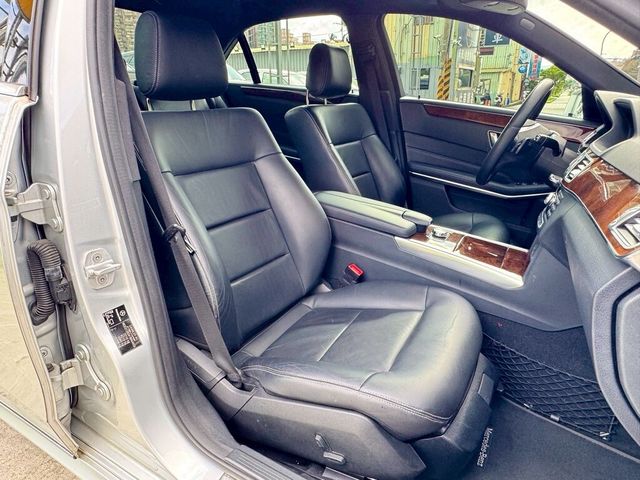 M-BENZ賓士 E200  第13張相片