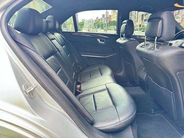 M-BENZ賓士 E200  第15張相片