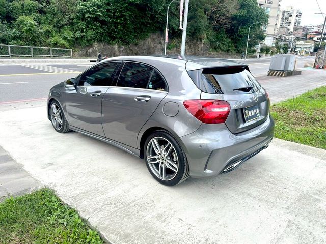 M-BENZ賓士 A180  第3張相片
